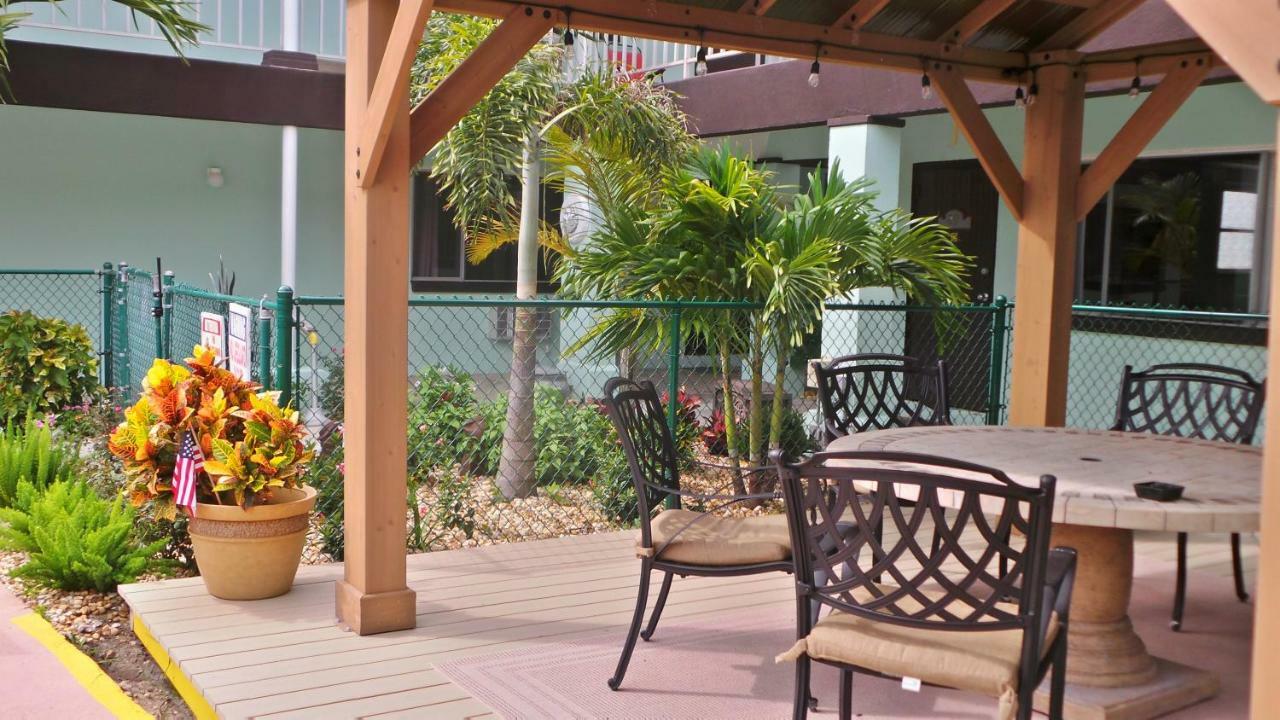 سانت بيتي بيتش Island House Resort Hotel المظهر الخارجي الصورة